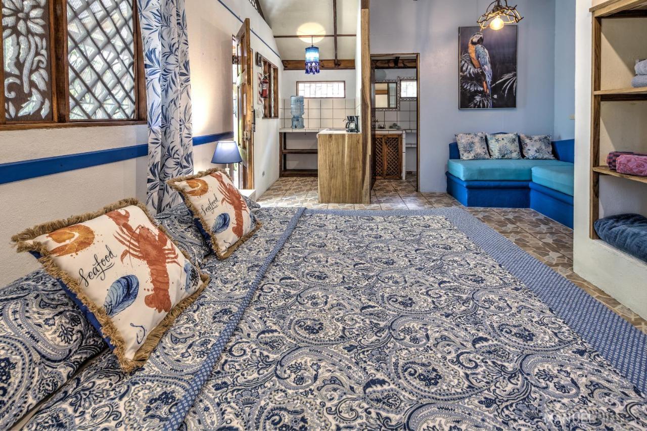 Casa Violeta Beach House In Punta Uva Εξωτερικό φωτογραφία